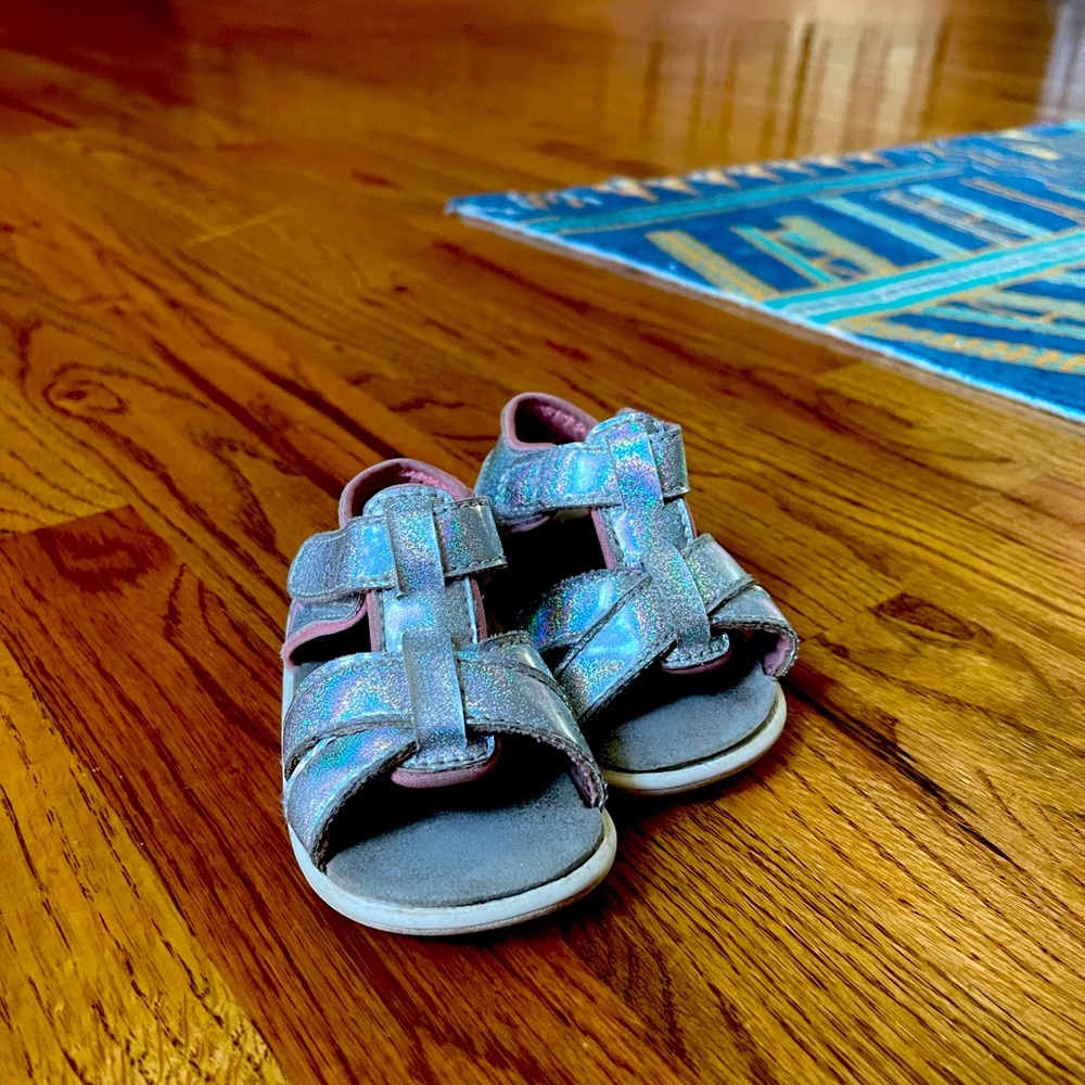 Size 4 Toddler See Kai Run Sandals
